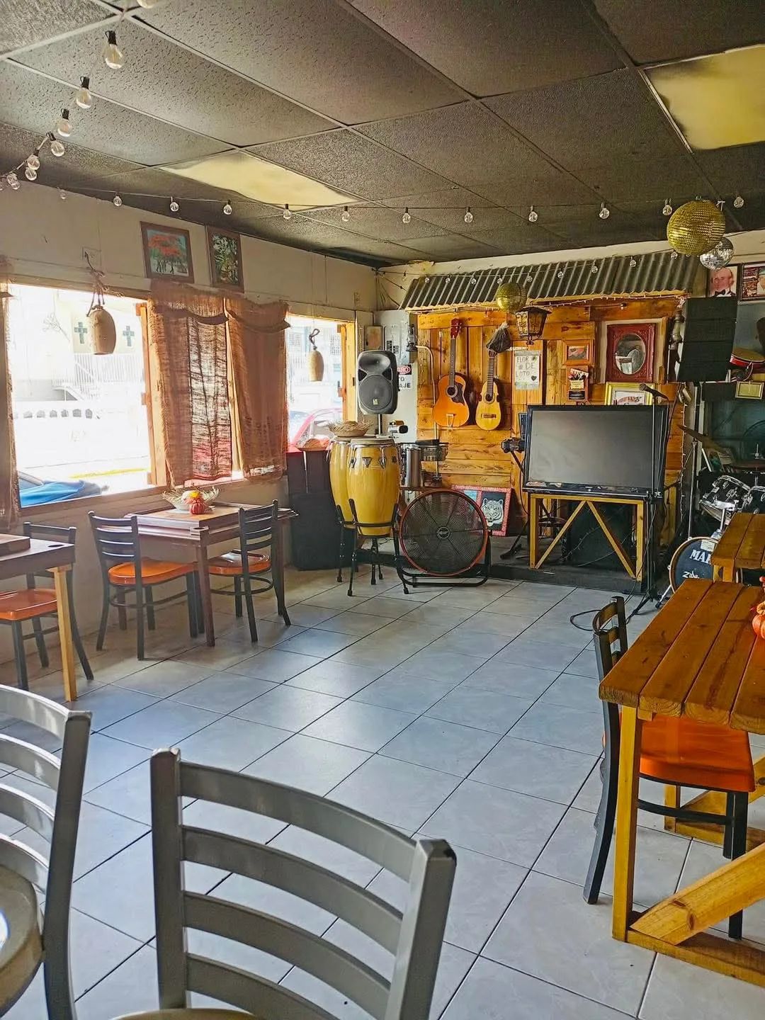 Flor de Loto Barra & Cocina Criolla — foto